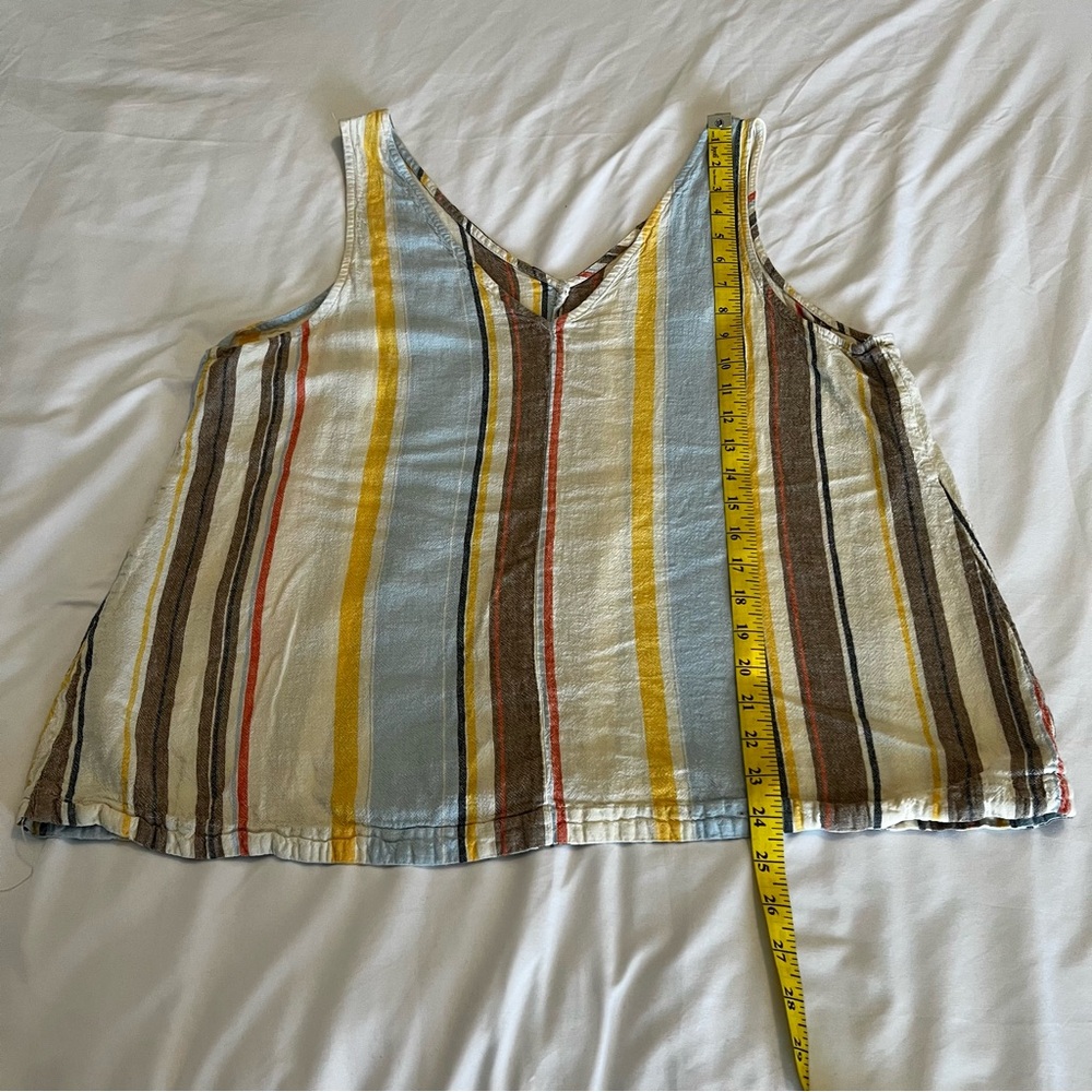 Time and Tru Tan Asymmetrical Tank Top - Picture 6 of 8